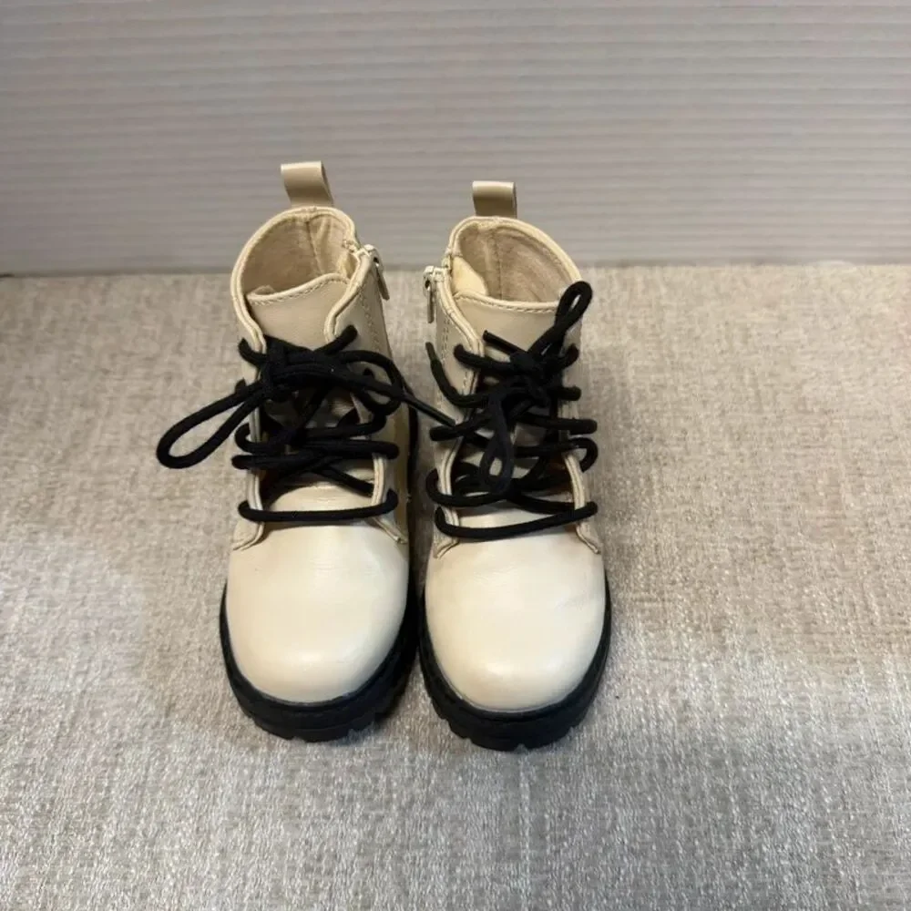 Zara Cream Toddler Girls Track Sole Zipper Boots EU 21 / US 5.5